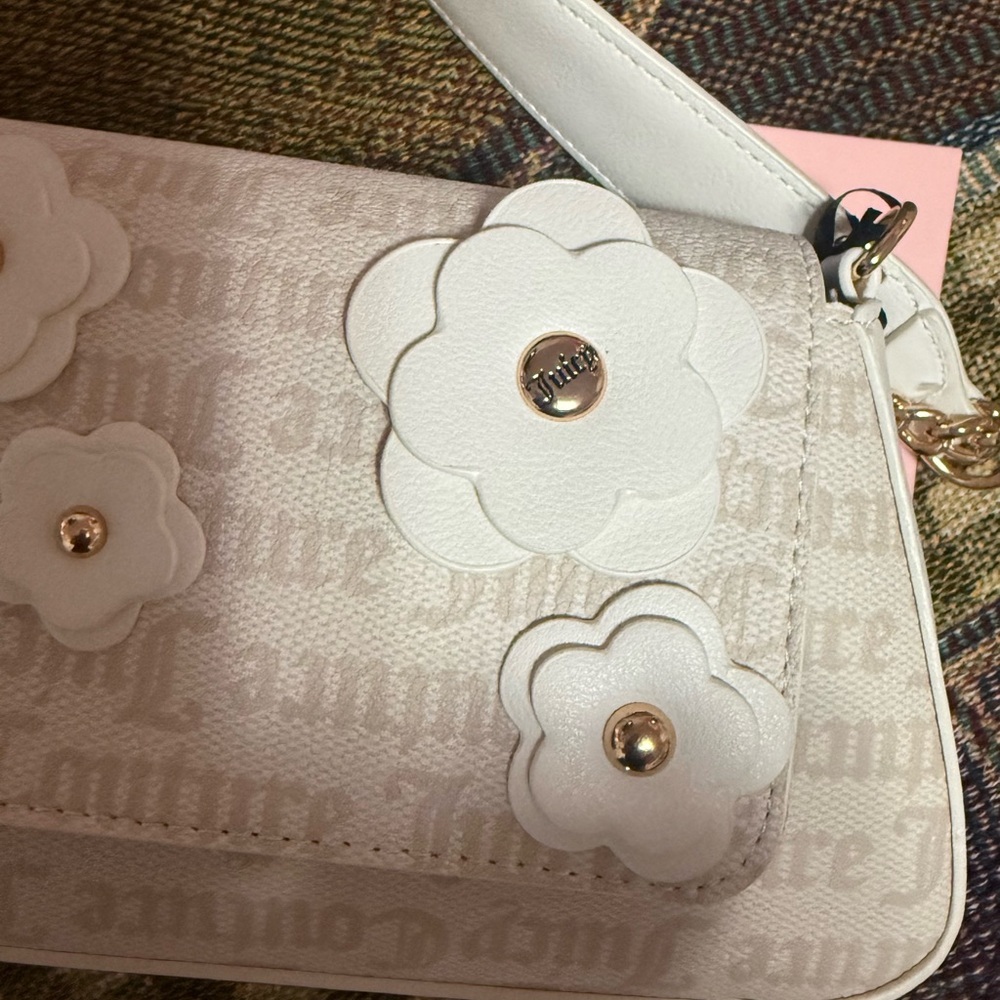 Juicy Couture Cream Floral Shoulder Bag - Picture 8 of 8